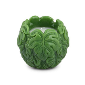 Candele lumini colorate con foglie