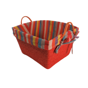 Cesto in paglia foderato con manici